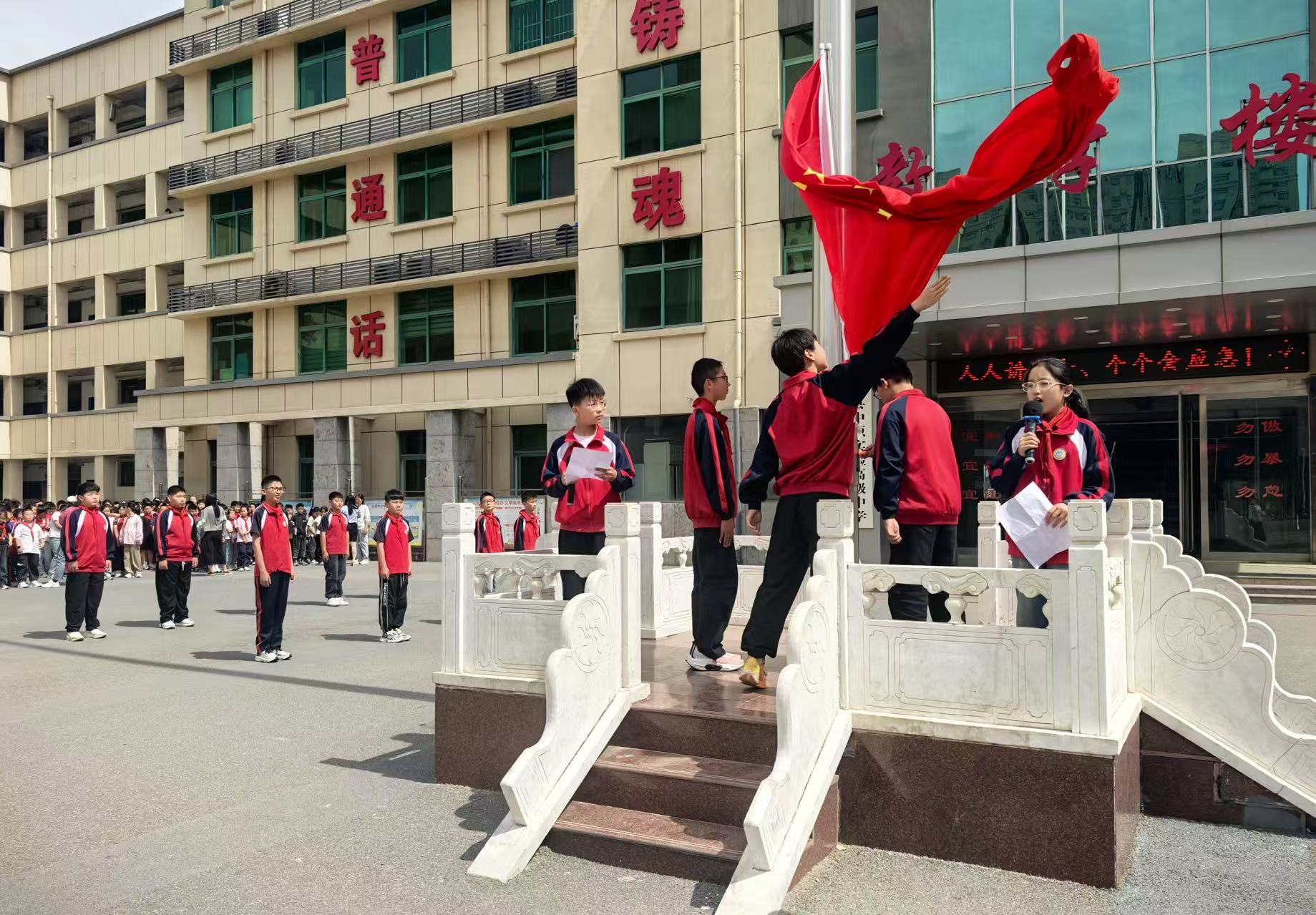 1747211975867611.jpg 3e17be3cebc914ac2898b217158c8ee.jpg