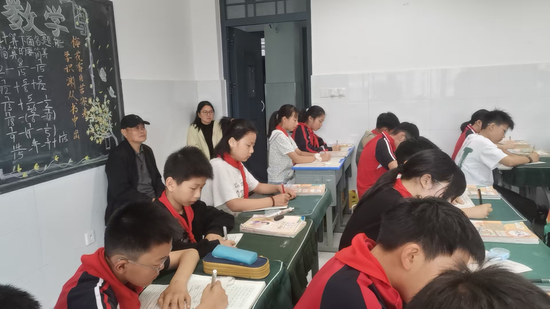 1747360239660232.jpg e667245c94c1011219fa768441f9ee3.jpg