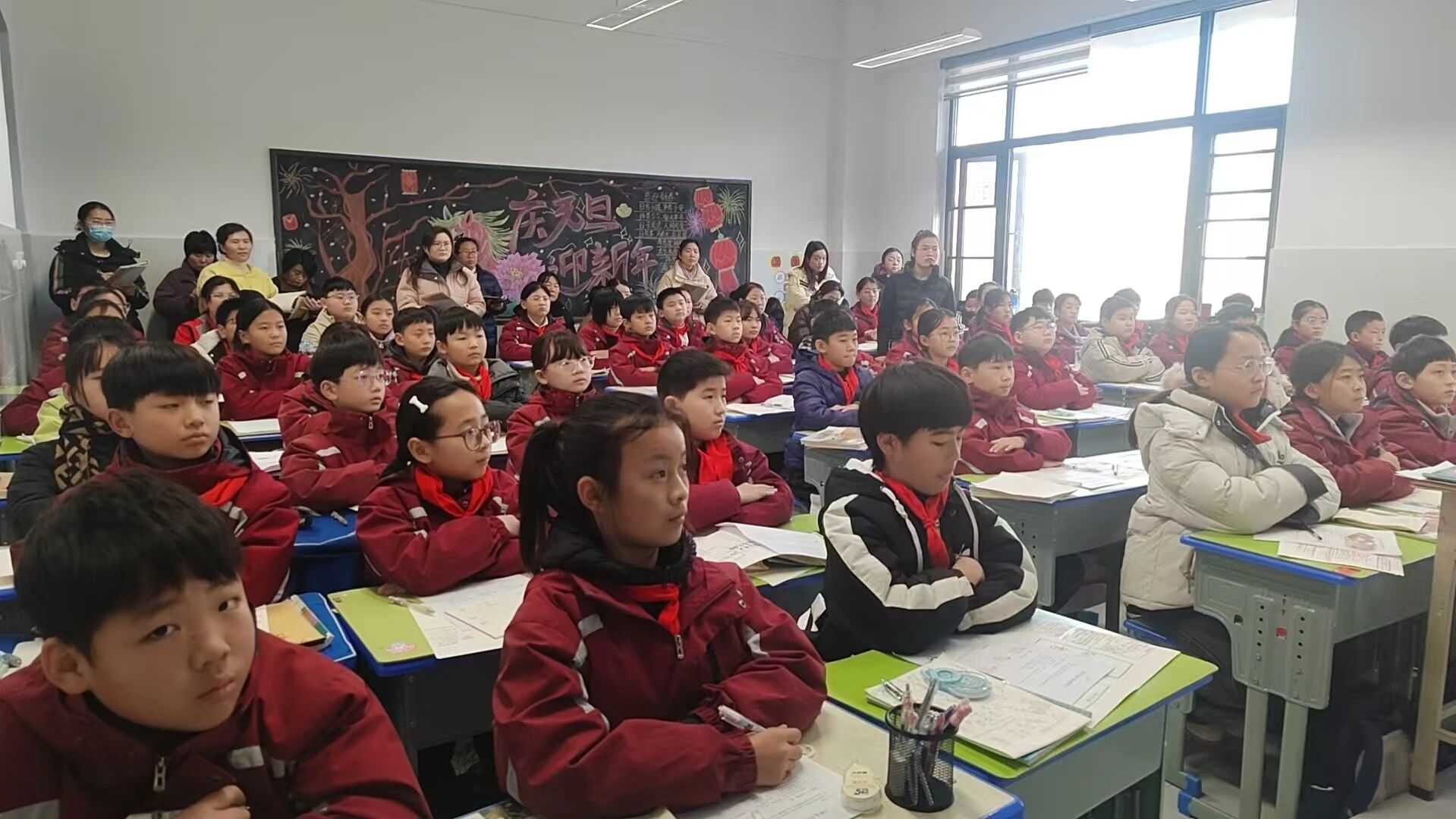 1768354917757302.jpg 33b68c2194f330915790b839b97490d9.jpg